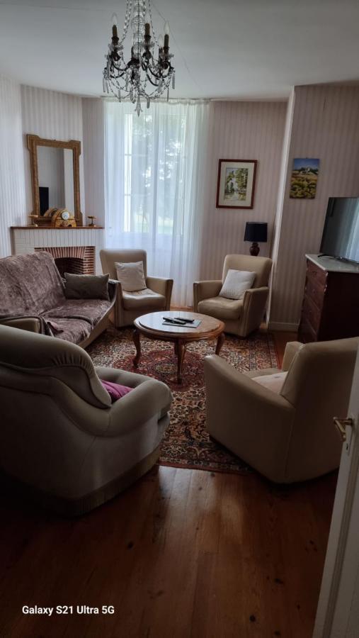 Logis De Pagnolet Villa Ozillac Luaran gambar