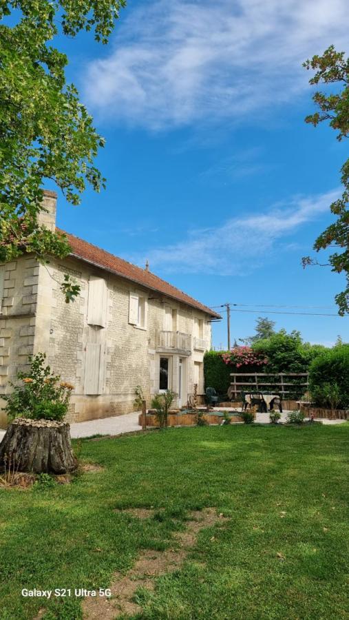 Logis De Pagnolet Villa Ozillac Luaran gambar