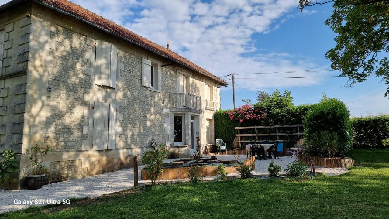 Logis De Pagnolet Villa Ozillac Luaran gambar